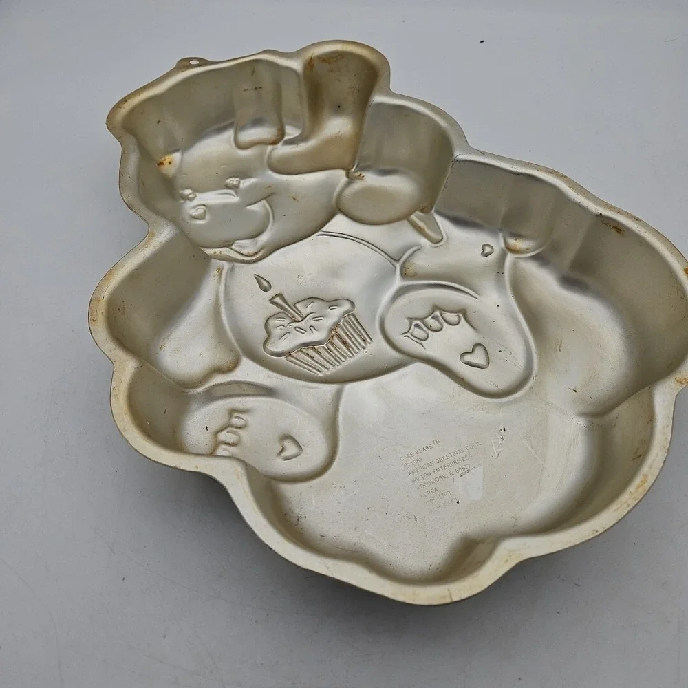 VINTAGE 1983 WILTON CAKE PAN CARE BEARS BIRTHDAY BEAR
